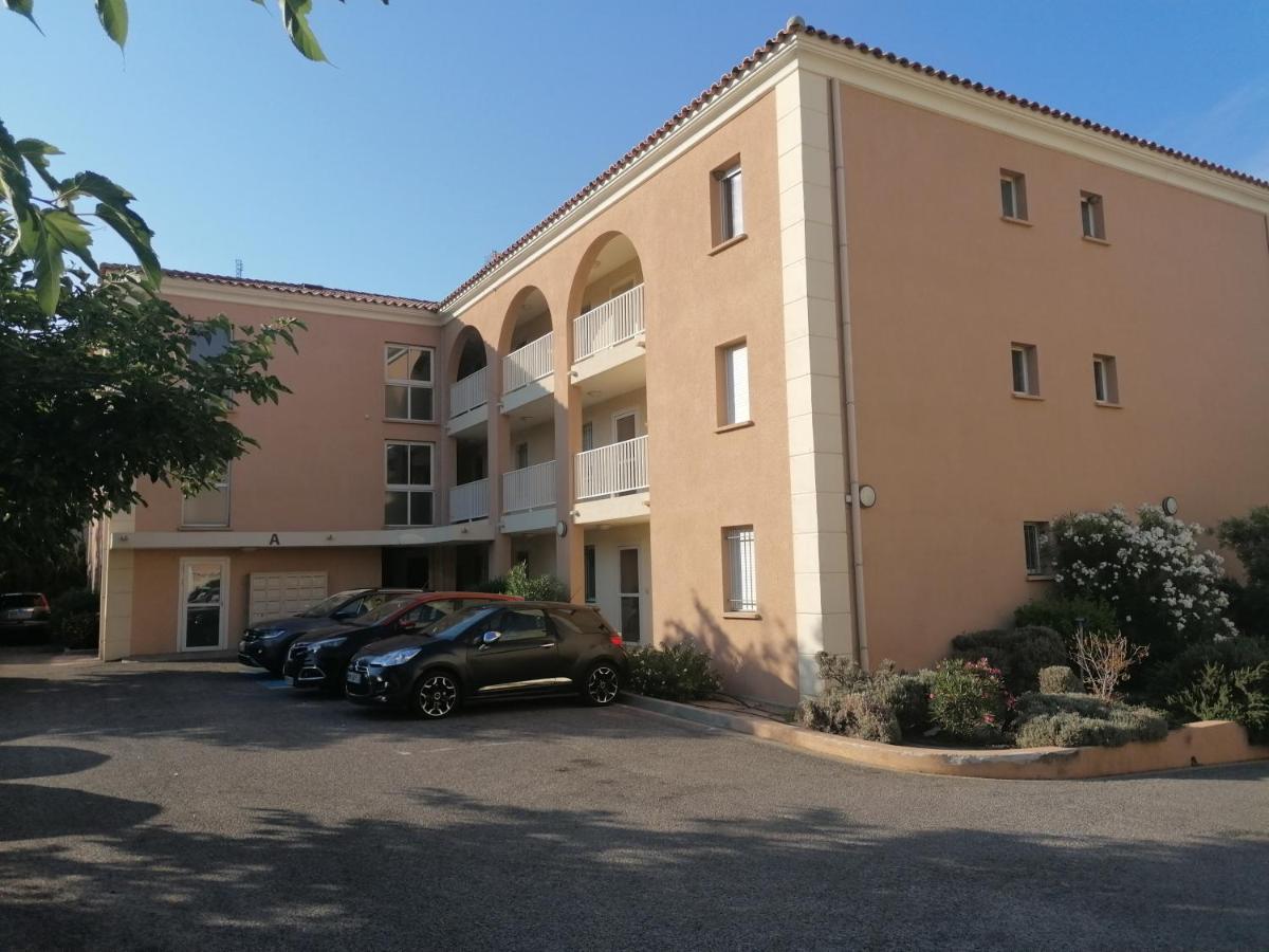 Appartement Résidence Les Eucalyptus LʼÎle-Rousse Esterno foto