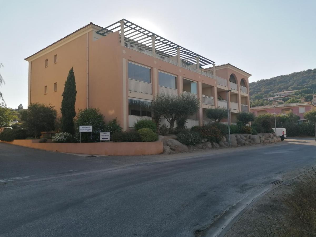 Appartement Résidence Les Eucalyptus LʼÎle-Rousse Esterno foto